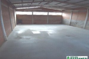 Pavilhão com 390m², no bairro Esplanada em Caxias do Sul para Alugar