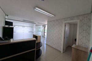 Sala com 78m², 1 vaga, no bairro Centro em Caxias do Sul para Comprar
