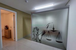 Sala Mobiliada com 78m², 1 vaga, no bairro Centro em Caxias do Sul para Alugar