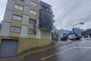 Apartamento com 77m², 2 dormitórios, 1 vaga, no bairro São Leopoldo em Caxias do Sul para Alugar