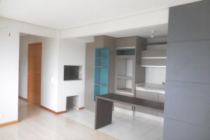 Apartamento com 86m², 2 dormitórios, 1 vaga, no bairro Lourdes em Caxias do Sul para Comprar