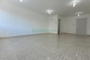 Sala com 38m², 1 vaga, no bairro Pio X em Caxias do Sul para Comprar