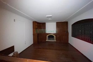 Casa com 386m², 3 dormitórios, 2 vagas, no bairro Cinqüentenário em Caxias do Sul para Comprar