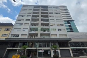 Apartamento com 177m², 4 dormitórios, 1 vaga, no bairro Lourdes em Caxias do Sul para Comprar