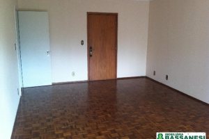 Apartamento, 4 dormitórios, 1 vaga, no bairro Lourdes em Caxias do Sul para Comprar