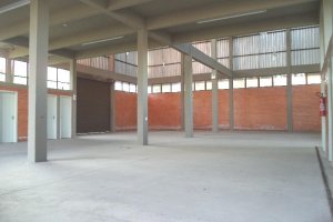 Pavilhão com 720m², no bairro Fatima em Caxias do Sul para Comprar
