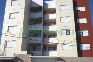 Apartamento com 77m², 2 dormitórios, 1 vaga, no bairro Madureira em Caxias do Sul para Alugar