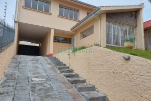 Casa Comercial com 270m², 3 dormitórios, 3 vagas, no bairro Centro em Caxias do Sul para Alugar