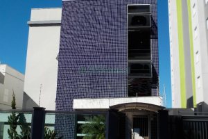 Apartamento com 30m², 1 dormitório, 1 vaga, no bairro Petrópolis em Caxias do Sul para Alugar