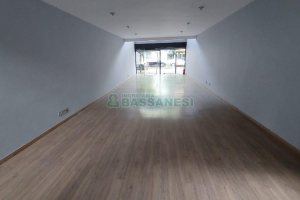 Loja com 130m², no bairro Lourdes em Caxias do Sul para Alugar
