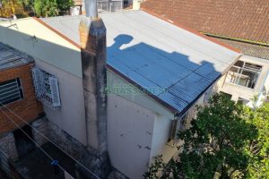 Casa com 100m², 3 dormitórios, 1 vaga, no bairro Centro em Caxias do Sul para Comprar