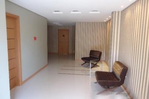 Apartamento com 74m², 2 dormitórios, 2 vagas, no bairro Madureira em Caxias do Sul para Alugar