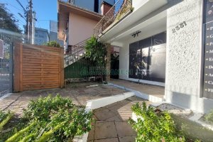 Casa Comercial com 142m², no bairro São Pelegrino em Caxias do Sul para Alugar