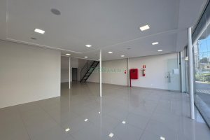 Loja com 300m², no bairro Pio X em Caxias do Sul para Alugar