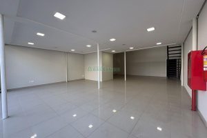 Loja com 300m², no bairro Pio X em Caxias do Sul para Alugar