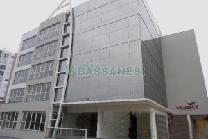 Sala com 42m², 1 vaga, no bairro Panazzolo em Caxias do Sul para Alugar
