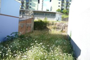 Terreno com 330m², no bairro Marechal Floriano em Caxias do Sul para Comprar