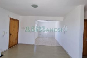 Apto/Cobertura com 99m², 2 dormitórios, 1 vaga, no bairro Charqueadas em Caxias do Sul para Comprar