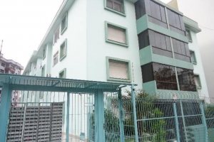 Apto Mobiliado com 61m², 2 dormitórios, 1 vaga, no bairro Centro em Caxias do Sul para Comprar