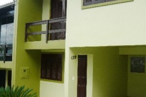 Sobrado com 93m², 3 dormitórios, 1 vaga, no bairro Bela Vista em Caxias do Sul para Comprar