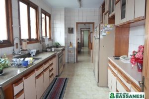 Apartamento com 345m², 4 dormitórios, 2 vagas, no bairro Panazzolo em Caxias do Sul para Comprar