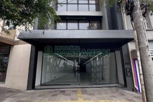 Loja com 545m², no bairro São Pelegrino em Caxias do Sul para Alugar