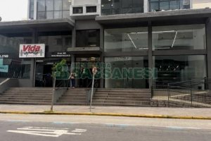 Sala com 600m², no bairro Centro em Caxias do Sul para Alugar