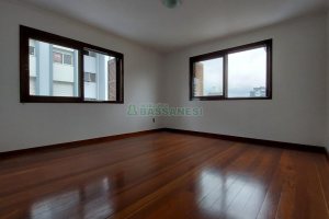 Apartamento com 170m², 3 dormitórios, 1 vaga, no bairro Lourdes em Caxias do Sul para Alugar