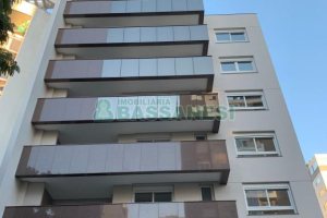 Apartamento com 172m², 3 dormitórios, 3 vagas, no bairro Centro em Caxias do Sul para Comprar