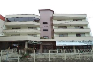 Apartamento com 120m², 2 dormitórios, 1 vaga, no bairro Panazzolo em Caxias do Sul para Comprar