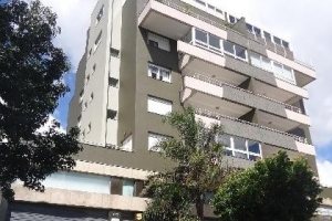 Loja com 234m², 3 vagas, no bairro Madureira em Caxias do Sul para Alugar