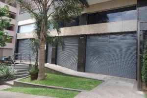 Loja com 234m², 3 vagas, no bairro Madureira em Caxias do Sul para Alugar