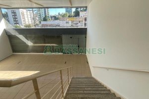 Loja com 252m², 11 vagas, no bairro Lourdes em Caxias do Sul para Alugar ou Comprar