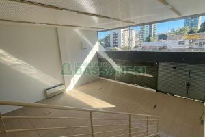 Loja com 252m², 11 vagas, no bairro Lourdes em Caxias do Sul para Alugar ou Comprar