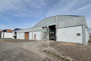 Pavilhão com 1710m², no bairro Santa Catarina em Caxias do Sul para Alugar