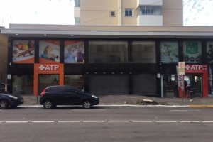 Loja com 110m², 1 vaga, no bairro Centro em Caxias do Sul para Comprar