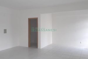 Sala com 43m², no bairro Centro em Caxias do Sul para Alugar