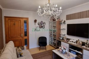 Apartamento com 85m², 2 dormitórios, 1 vaga, no bairro Centro em Caxias do Sul para Comprar