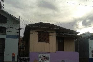 Casa com 200m², 3 dormitórios, no bairro Centro em Caxias do Sul para Comprar
