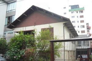 Casa com 200m², 3 dormitórios, 1 vaga, no bairro Panazzolo em Caxias do Sul para Comprar