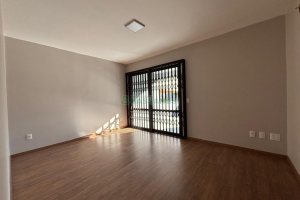 Casa com 156m², 3 dormitórios, 5 vagas, no bairro São Pelegrino em Caxias do Sul para Alugar