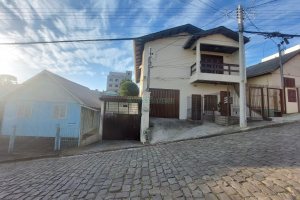Apartamento com 94m², 2 dormitórios, 1 vaga, no bairro Interlagos em Caxias do Sul para Alugar