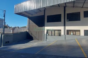 Pavilhão com 280m², no bairro Santa Catarina em Caxias do Sul para Alugar