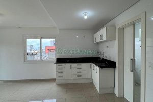 Apartamento com 64m², 2 dormitórios, 2 vagas, no bairro Panazzolo em Caxias do Sul para Comprar
