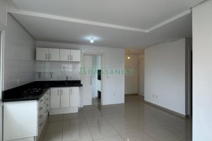Apartamento com 64m², 2 dormitórios, 2 vagas, no bairro Panazzolo em Caxias do Sul para Comprar