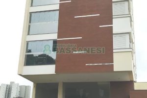 Loja com 330m², no bairro Panazzolo em Caxias do Sul para Alugar