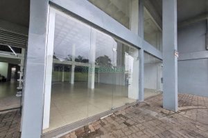 Loja com 350m², no bairro Desvio Rizzo em Caxias do Sul para Alugar
