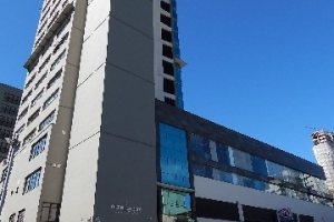 Sala com 90m², 1 vaga, no bairro Pio X em Caxias do Sul para Comprar