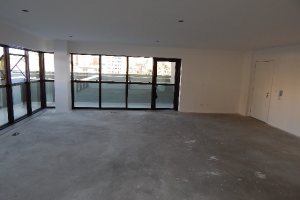 Sala com 90m², 1 vaga, no bairro Pio X em Caxias do Sul para Comprar