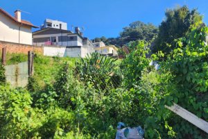 Terreno, 2 dormitórios, 2 vagas, no bairro São José em Caxias do Sul para Comprar